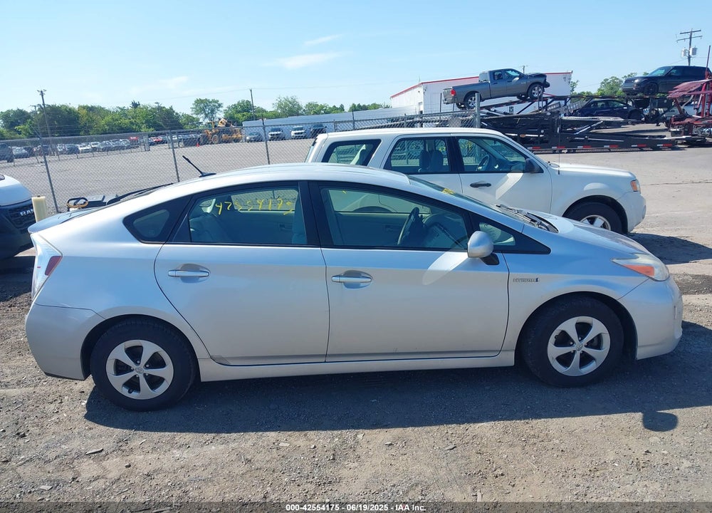 2013 TOYOTA PRIUS VIN: JTDKN3DU6D5606467