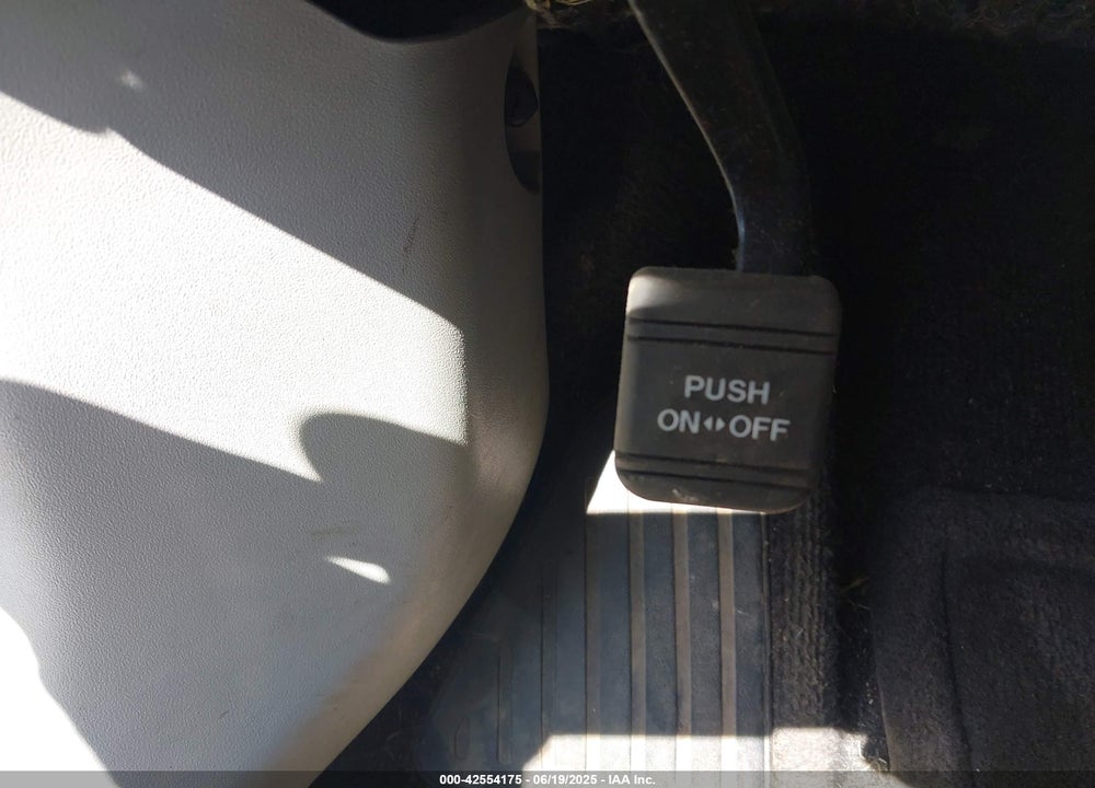 2013 TOYOTA PRIUS VIN: JTDKN3DU6D5606467