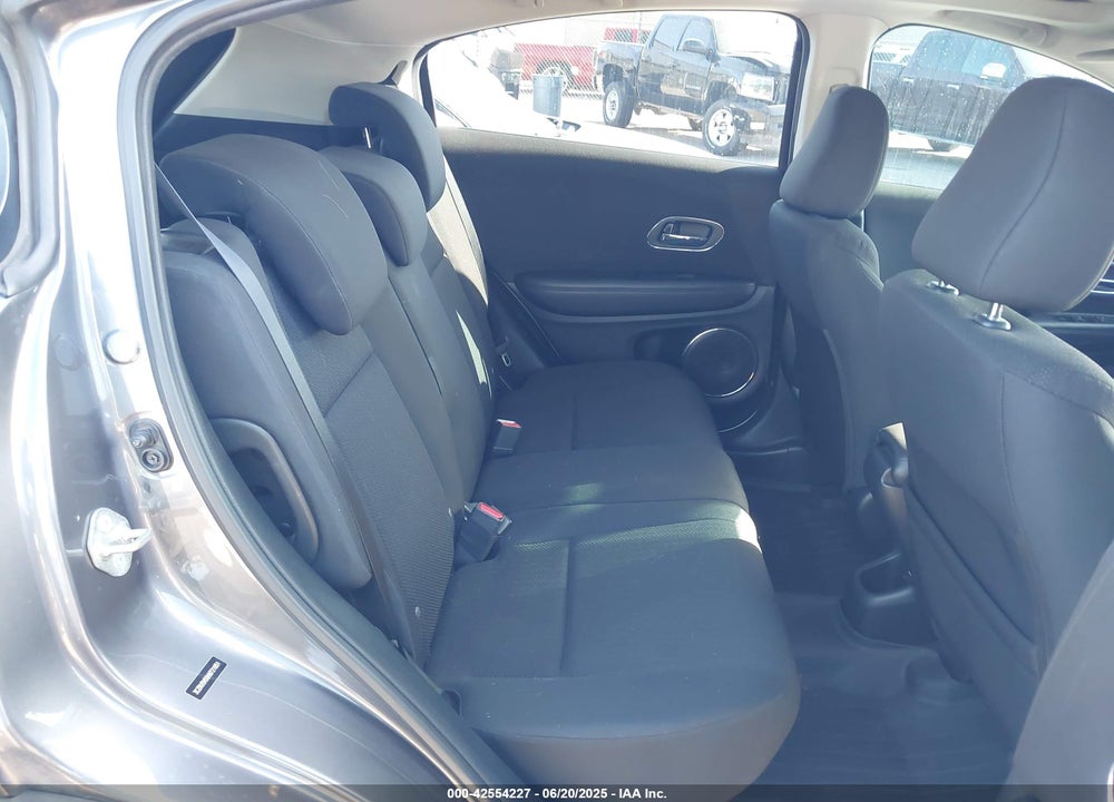 2017 HONDA HR-V VIN: 3CZRU5H59HM721851