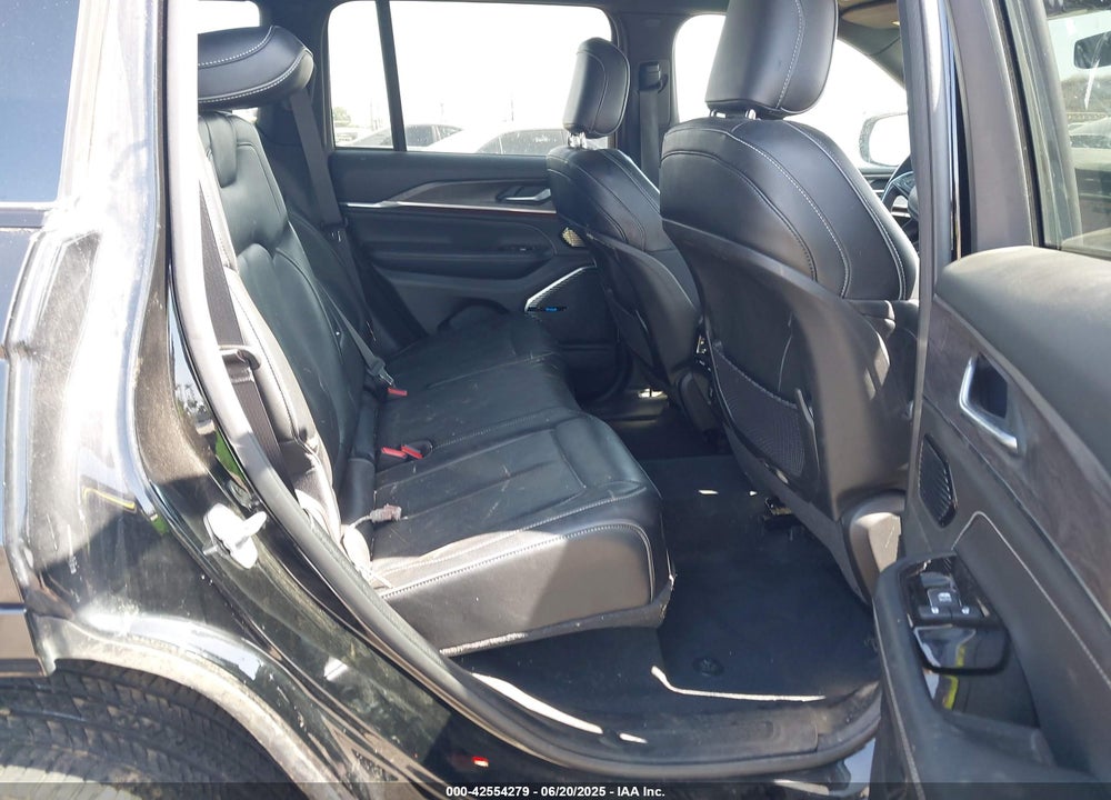 2022 JEEP GRAND CHEROKEE VIN: 1C4RJHDG1N8623744
