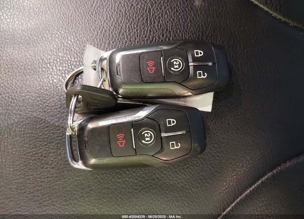 2016 LINCOLN MKC VIN: 5LMCJ1D90GUJ12480