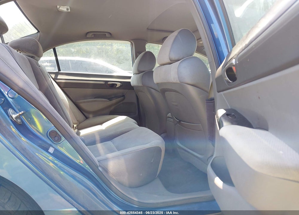 2008 HONDA CIVIC VIN: 1HGFA16888L111563