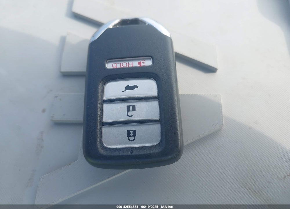 2015 HONDA CR-V VIN: 5J6RM4H59FL104037