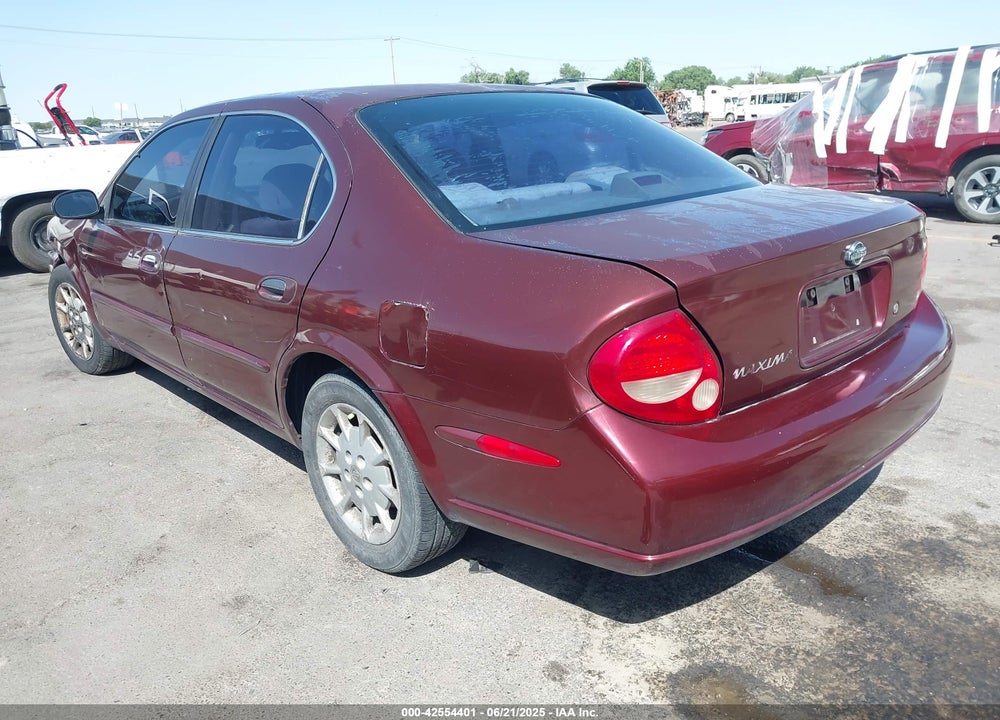 2001 NISSAN MAXIMA GXE VIN: JN1CA31DX1T602615