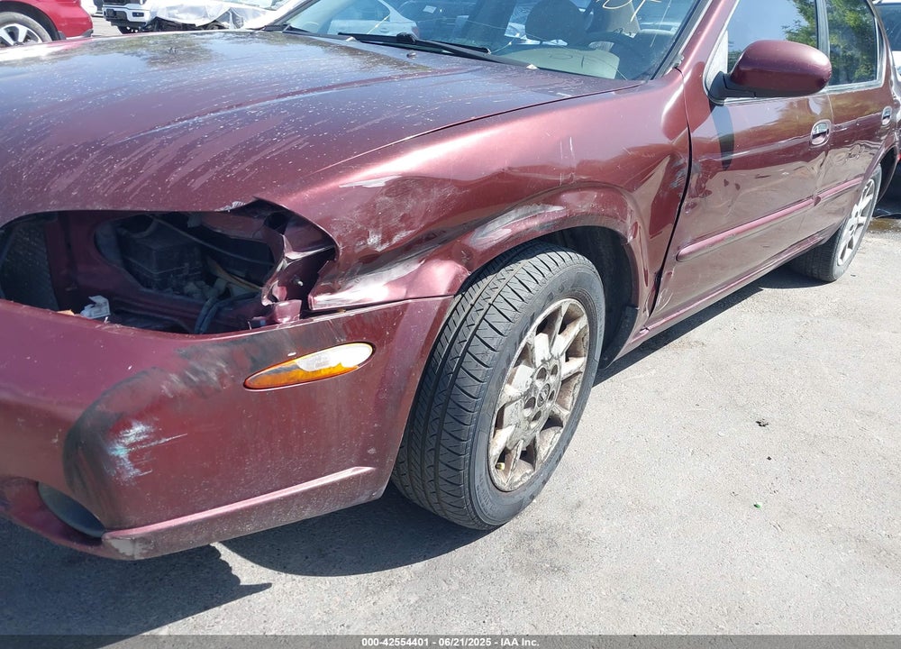 2001 NISSAN MAXIMA GXE VIN: JN1CA31DX1T602615