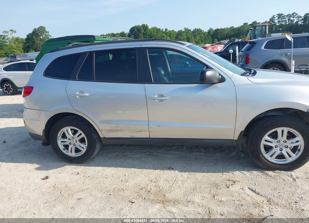 2011 HYUNDAI SANTA FE VIN: 5XYZGDAB0BG028890