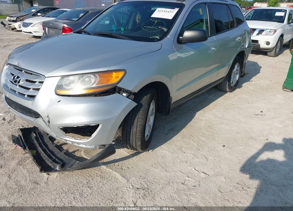 2011 HYUNDAI SANTA FE VIN: 5XYZGDAB0BG028890