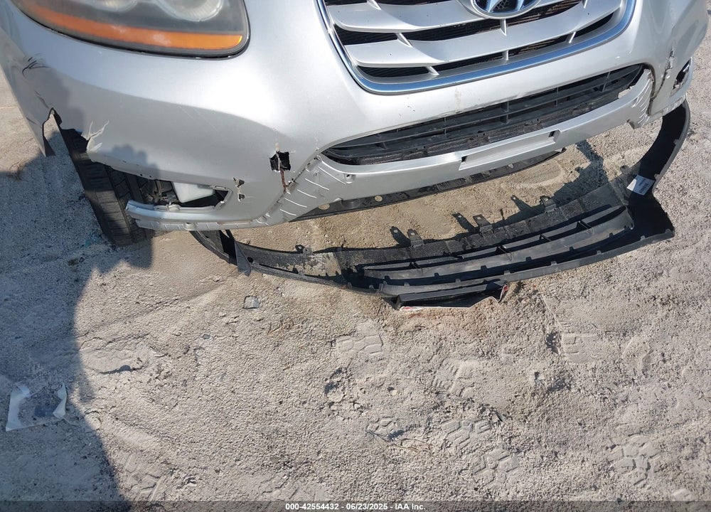 2011 HYUNDAI SANTA FE VIN: 5XYZGDAB0BG028890