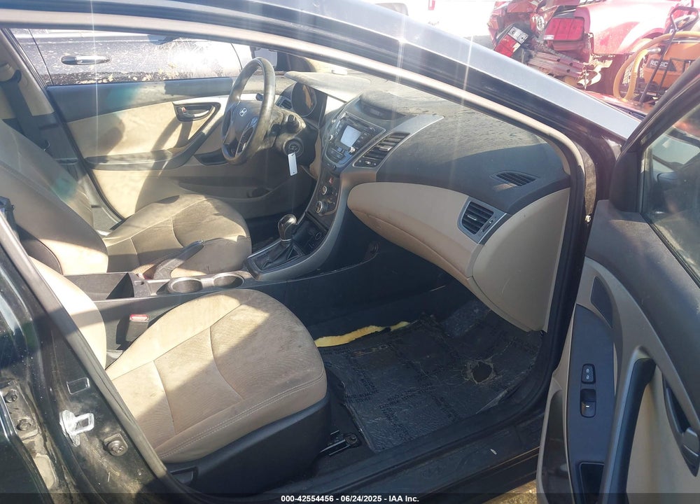 2016 HYUNDAI ELANTRA VIN: 5NPDH4AE1GH783273