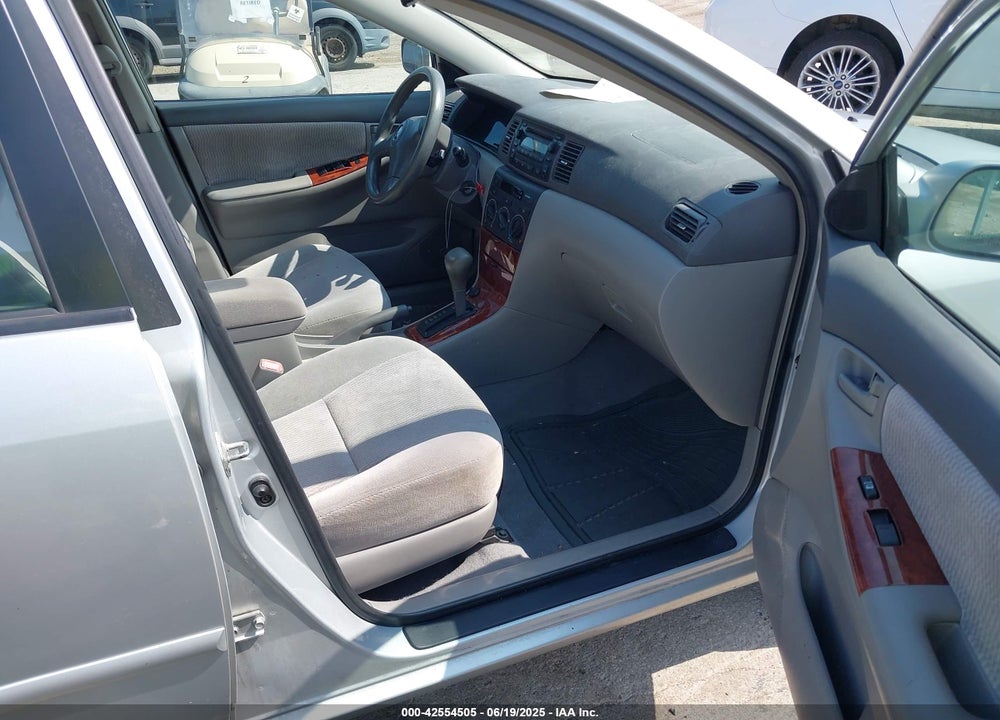 2005 TOYOTA COROLLA LE VIN: 2T1BR32E15C445918