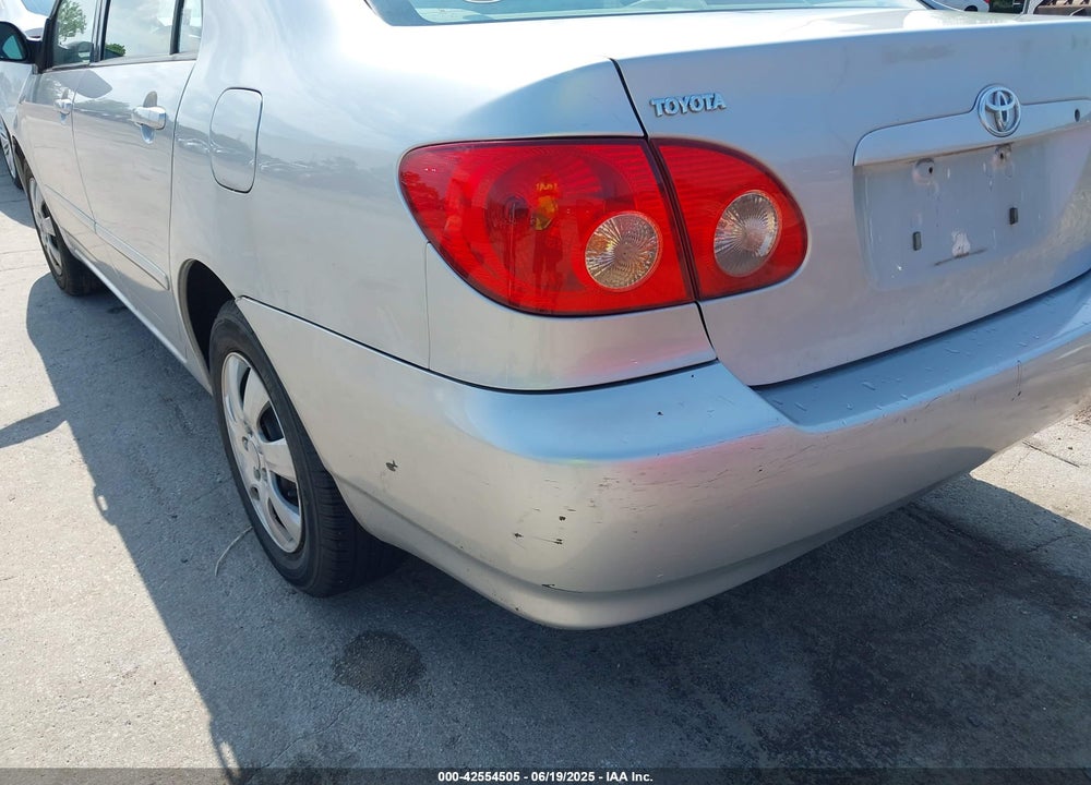 2005 TOYOTA COROLLA LE VIN: 2T1BR32E15C445918