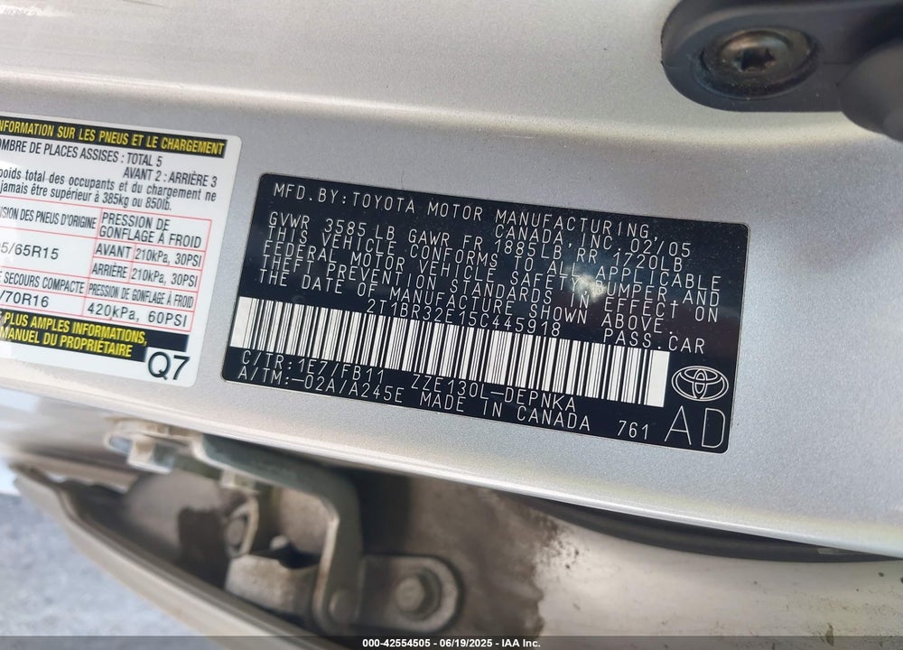 2005 TOYOTA COROLLA LE VIN: 2T1BR32E15C445918