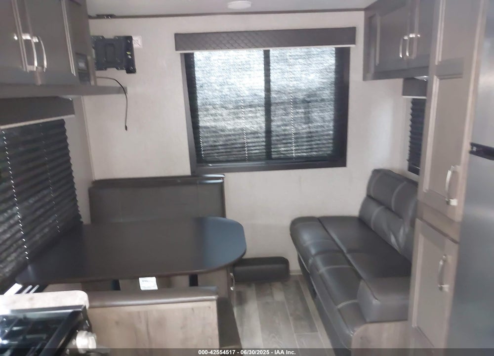 2021 JAYCO JAY FLIGHT SLX SERIE VIN: 1UJBJ0BL9M17Z0184