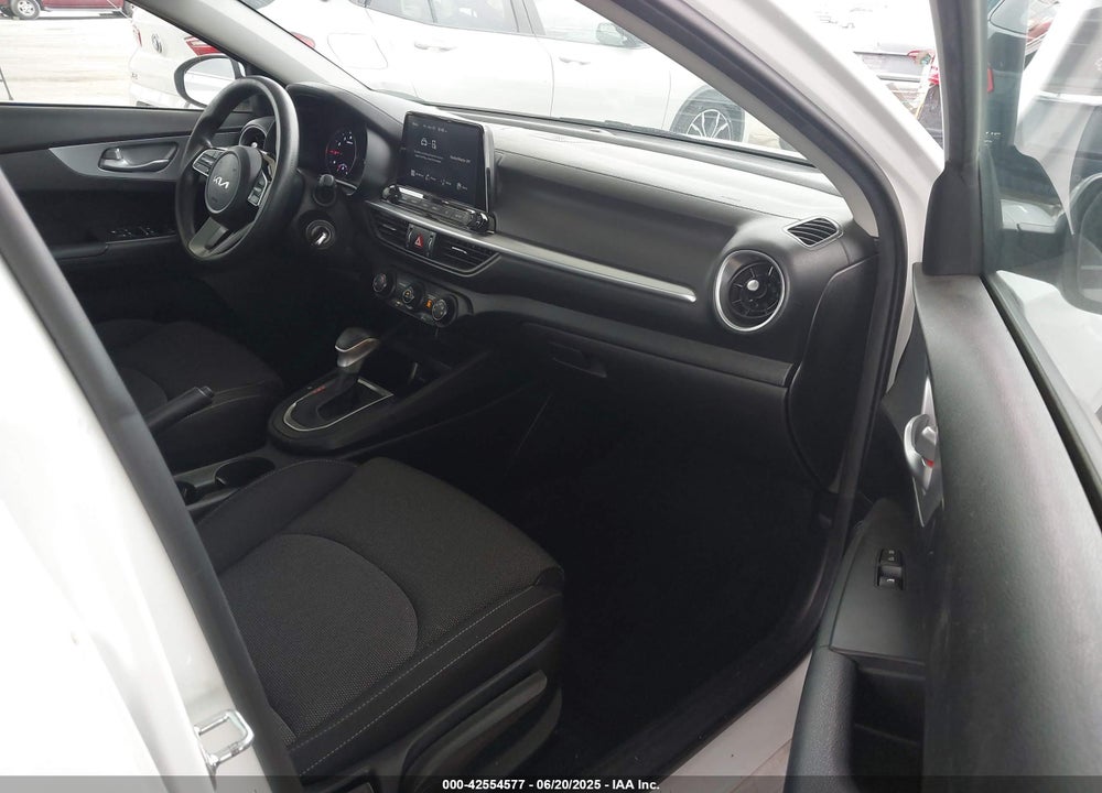2022 KIA FORTE VIN: 3KPF24AD9NE478204