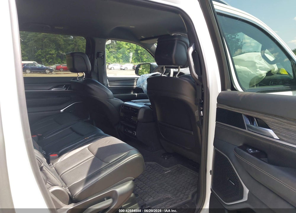 2024 JEEP WAGONEER L SERIES II 4X4 VIN: 1C4SJSBPXRS181928