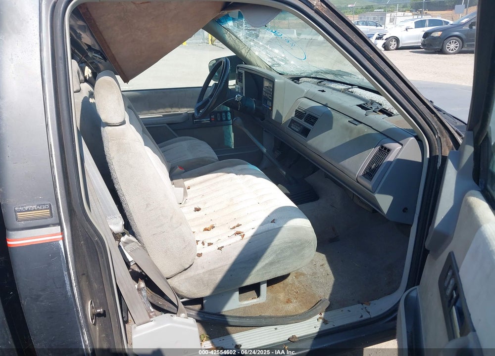 1992 CHEVROLET GMT-400 C1500 VIN: 1GCDC14Z7NZ106388