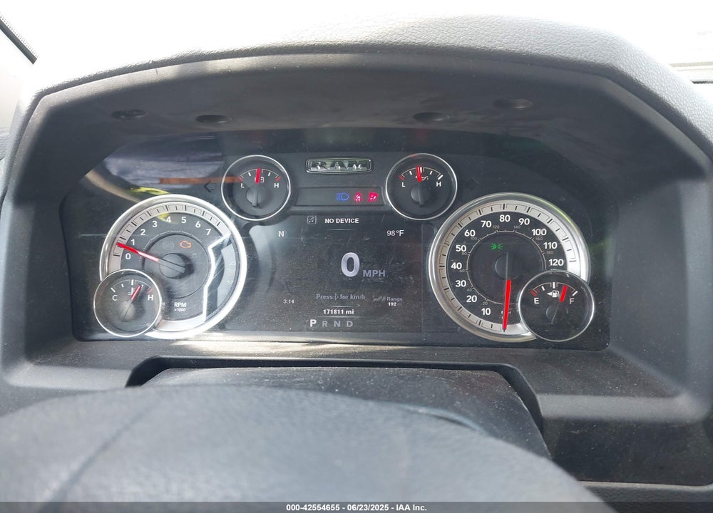 2014 RAM 1500 VIN: 1C6RR7LT5ES346575
