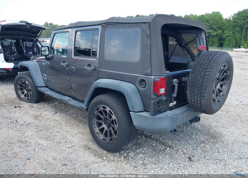 2016 JEEP WRANGLER UNLIMITED VIN: 1C4BJWDG4GL243318
