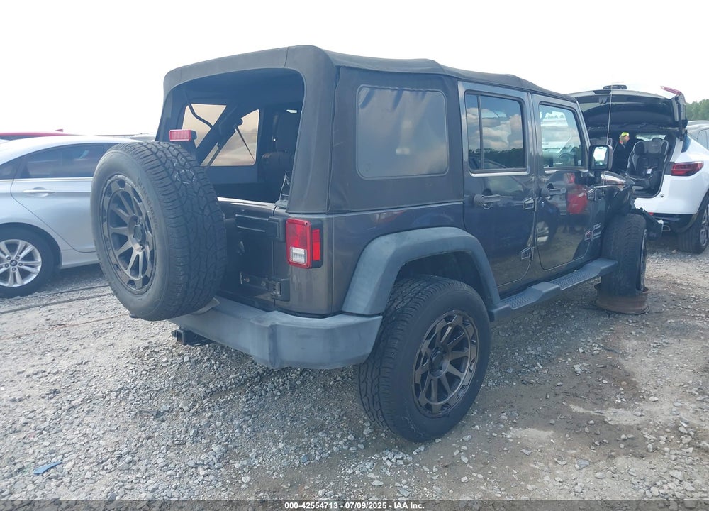 2016 JEEP WRANGLER UNLIMITED VIN: 1C4BJWDG4GL243318