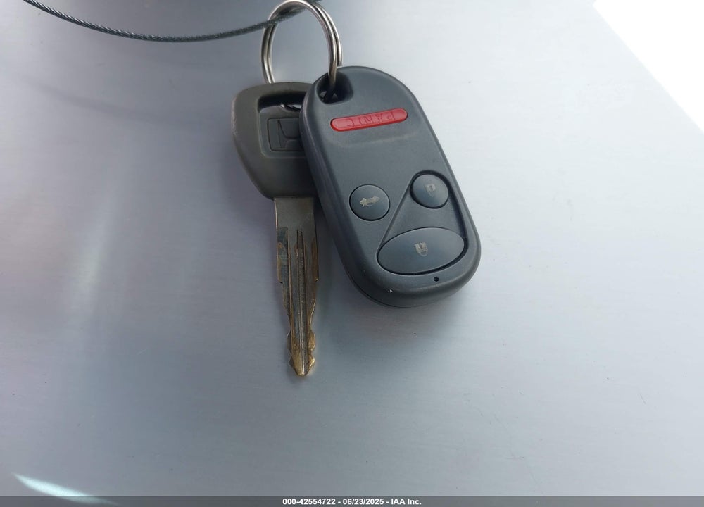 2002 HONDA ACCORD 2.3 EX VIN: JHMCG56682C010115