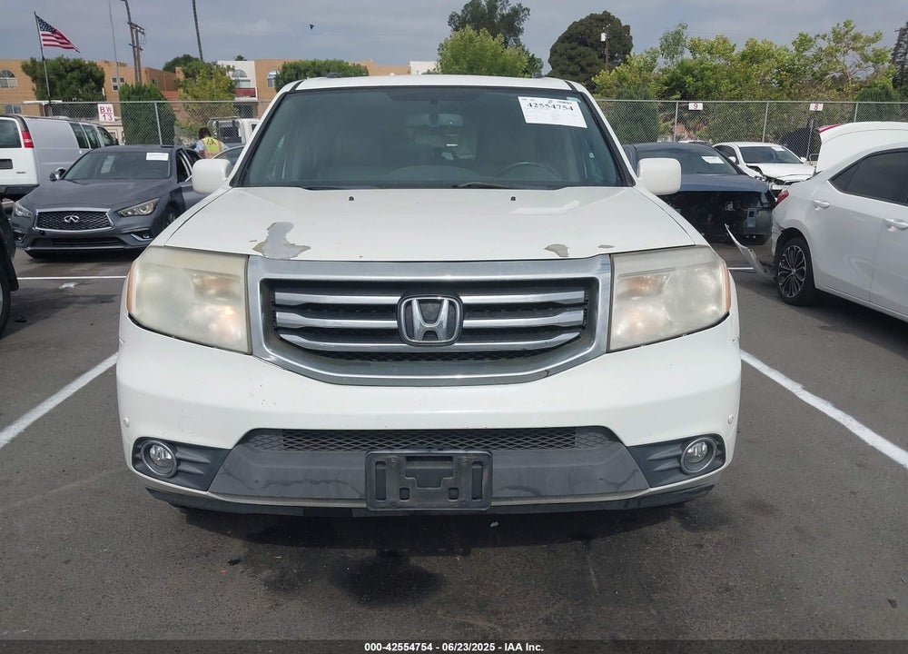 2014 HONDA PILOT VIN: 5FNYF3H92EB015842