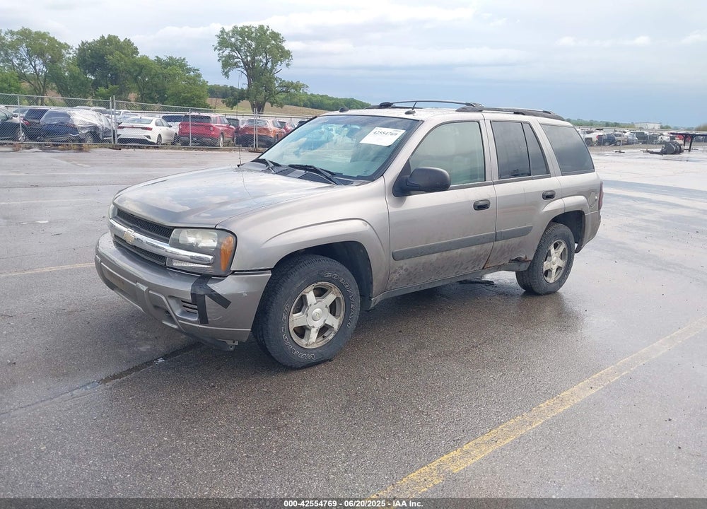 2005 CHEVROLET TRAILBLAZER LS VIN: 1GNDT13S552379687