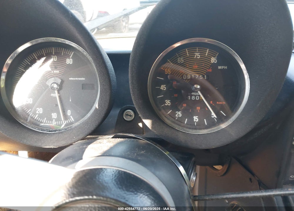 1981 ALFA ROMEO VELOCE 2000 SPIDER VIN: ZARBA5414B1012645