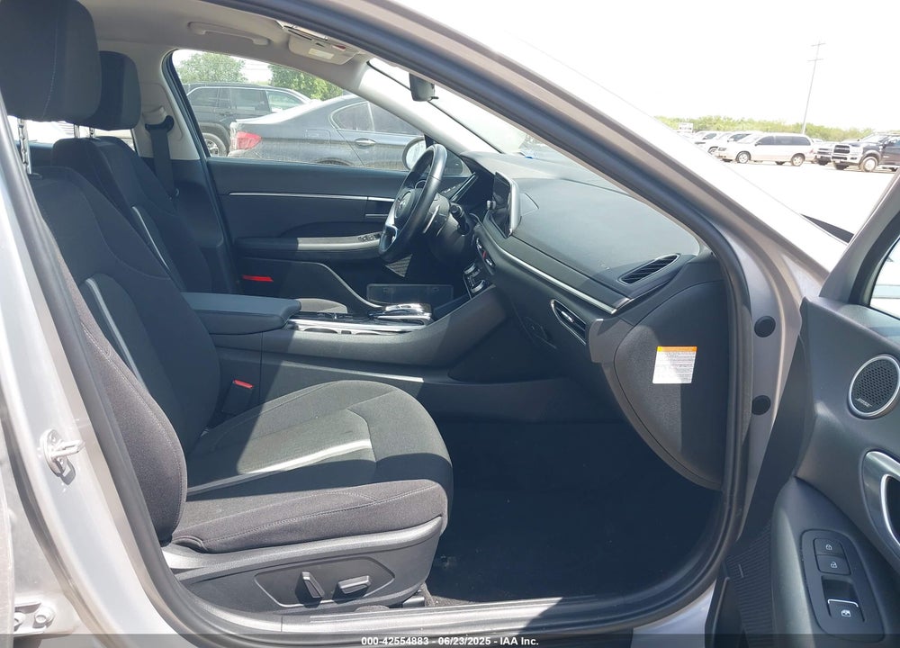 2023 HYUNDAI SONATA HYBRID SEL VIN: KMHL34JJ2PA070540
