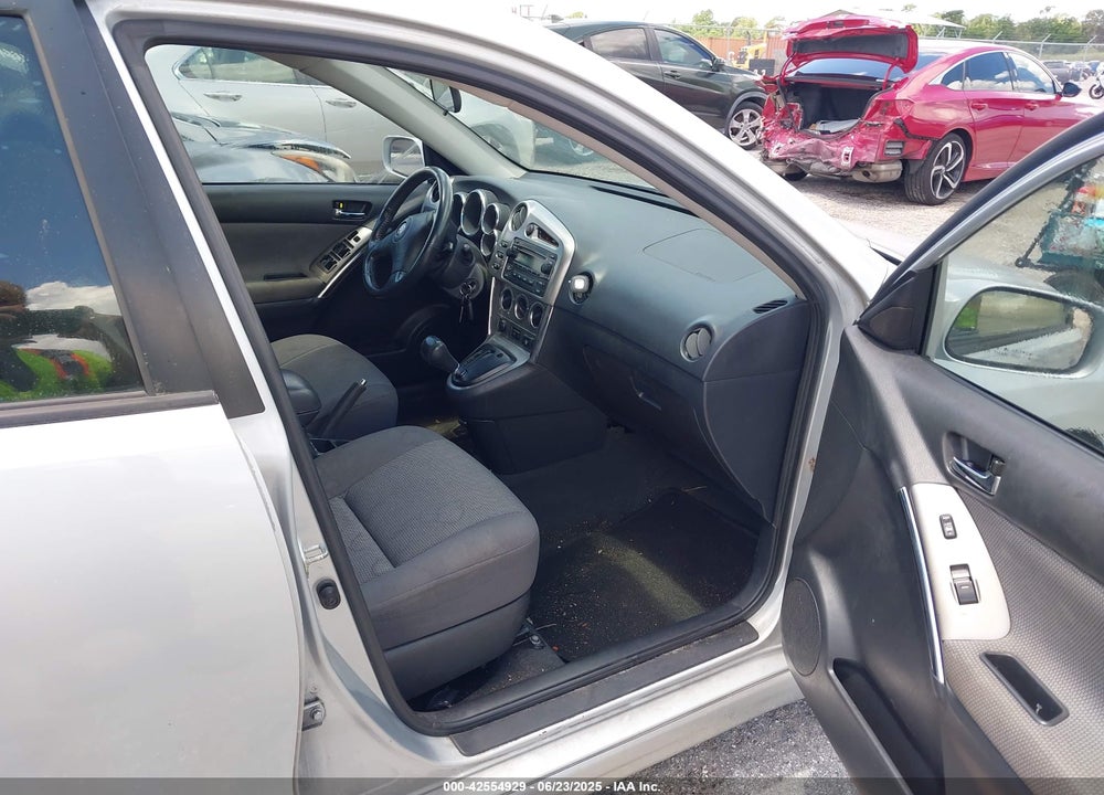 2007 TOYOTA MATRIX/XR VIN: 2T1KR32E97C649837