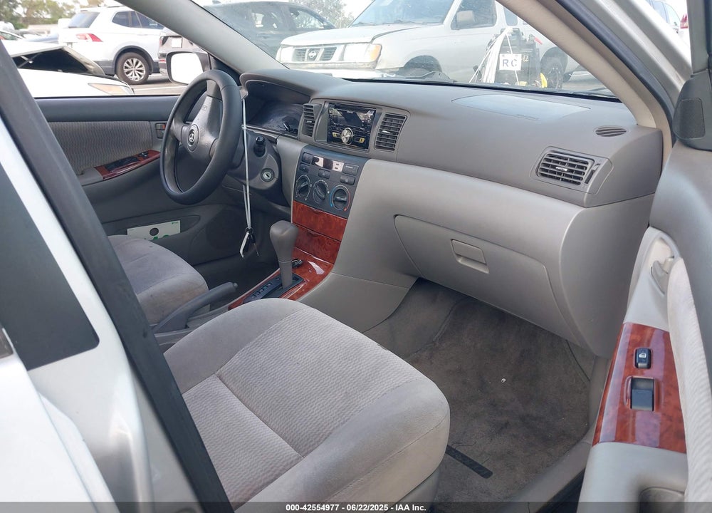 2005 TOYOTA COROLLA LE VIN: 1NXBR30E05Z397393