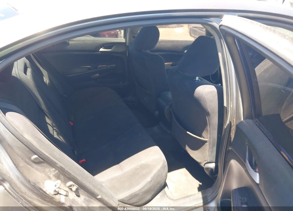 2012 HONDA ACCORD VIN: 1HGCP2F34CA014490