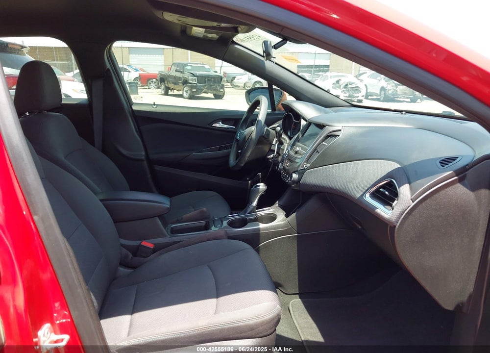 2019 CHEVROLET CRUZE VIN: 3G1BE6SM7KS537515
