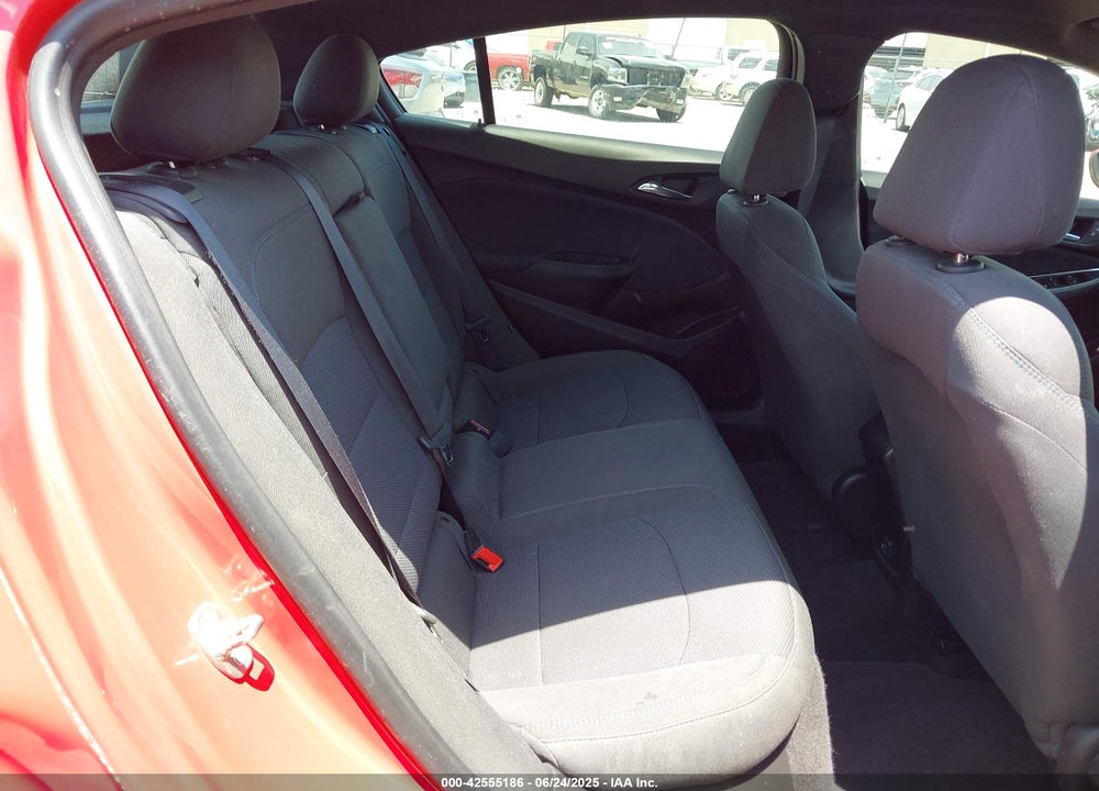 2019 CHEVROLET CRUZE VIN: 3G1BE6SM7KS537515