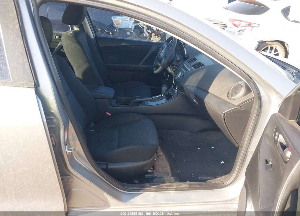 2011 MAZDA 3 I SPORT VIN: JM1BL1UF7B1485979