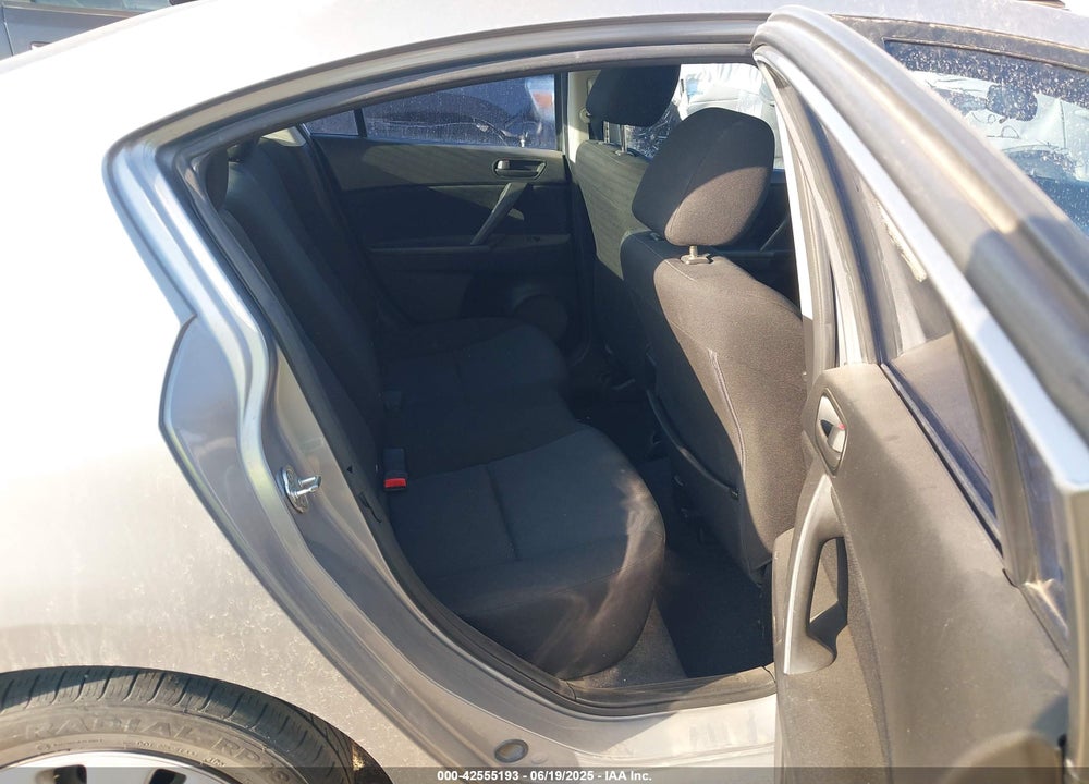 2011 MAZDA 3 I SPORT VIN: JM1BL1UF7B1485979