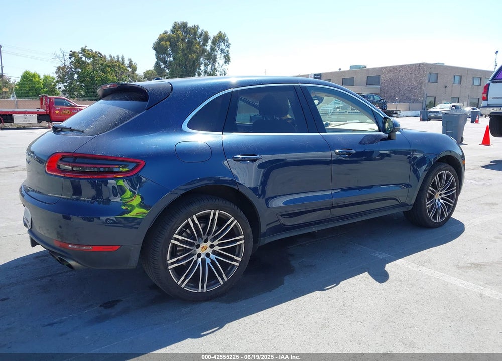 2015 PORSCHE MACAN S VIN: WP1AB2A59FLB50621