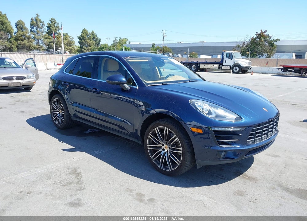 2015 PORSCHE MACAN S VIN: WP1AB2A59FLB50621