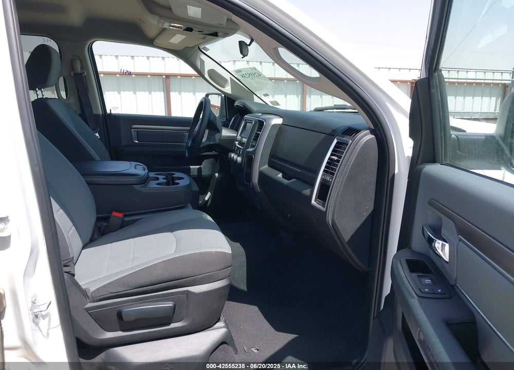 2024 RAM 1500 CLASSIC VIN: 1C6RR7GGXRS156922
