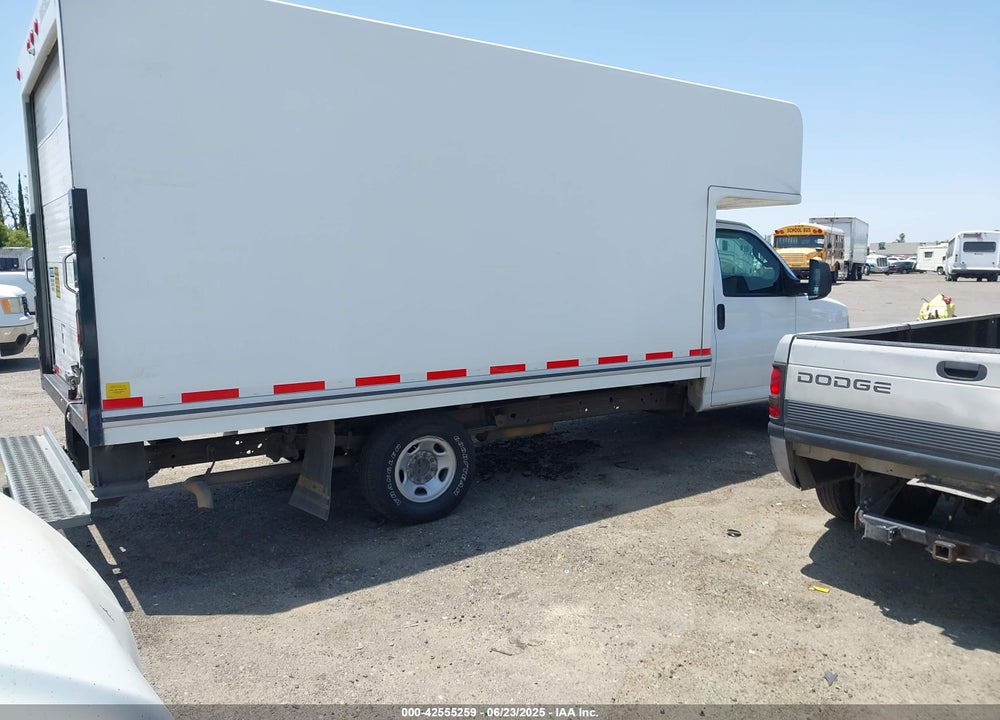 2018 CHEVROLET EXPRESS CUTAWAY WORK VAN VIN: 1GB0GSFGXJ1232164