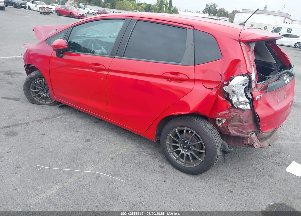 2015 HONDA FIT LX VIN: 3HGGK5H5XFM775385