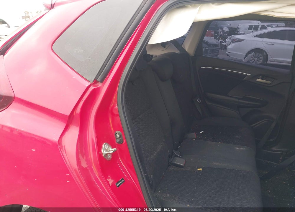 2015 HONDA FIT LX VIN: 3HGGK5H5XFM775385
