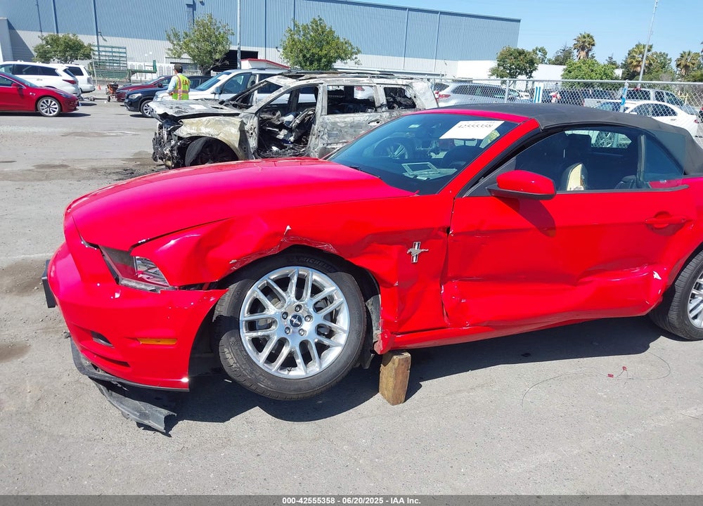 2014 FORD MUSTANG VIN: 1ZVBP8EM7E5316940