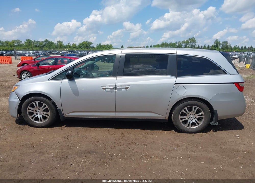2011 HONDA ODYSSEY EX-L VIN: 5FNRL5H61BB103484