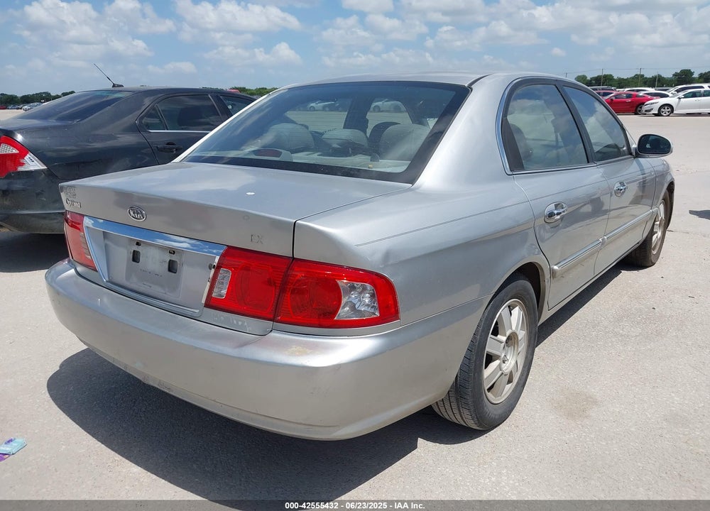 2004 KIA OPTIMA EX/LX VIN: KNAGD126745260895