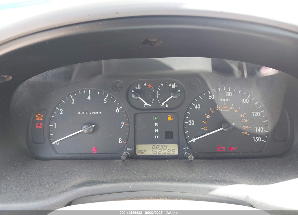 2004 KIA OPTIMA EX/LX VIN: KNAGD126745260895