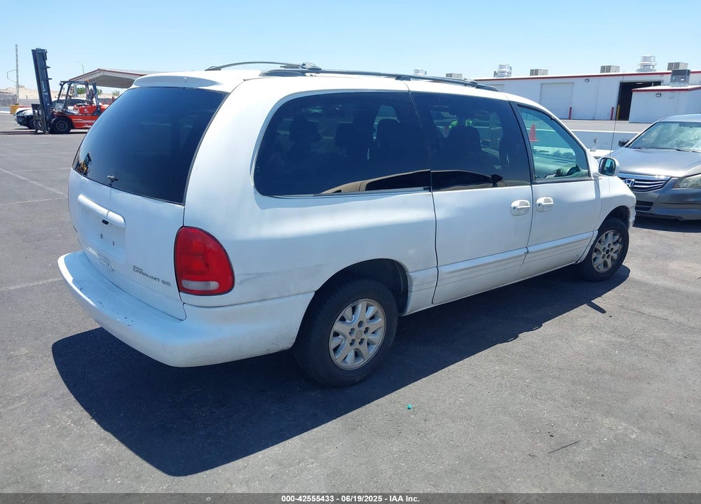 2000 DODGE GRAND CARAVAN SE VIN: 1B4GP44G7YB512991