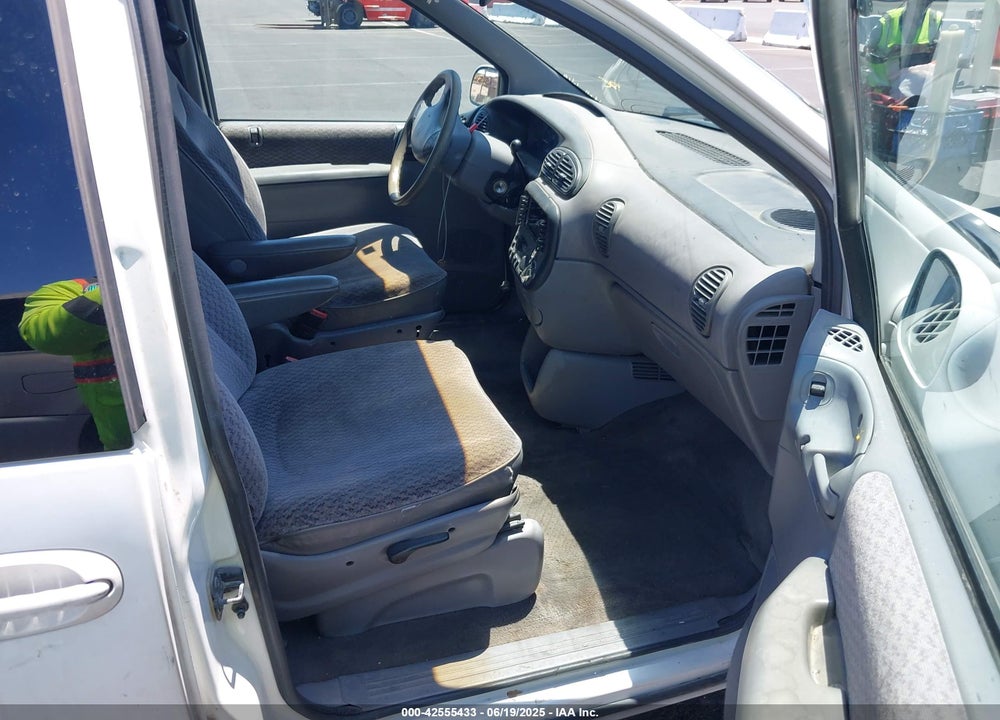 2000 DODGE GRAND CARAVAN SE VIN: 1B4GP44G7YB512991
