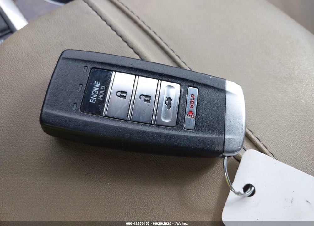 2018 ACURA TLX VIN: 19UUB3F77JA000673