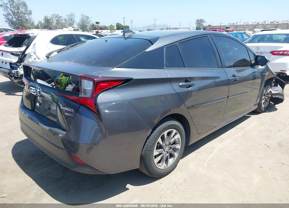 2022 TOYOTA PRIUS VIN: JTDKAMFU3N3158829