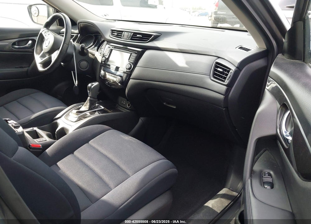 2018 NISSAN ROGUE SV VIN: JN8AT2MT3JW486544